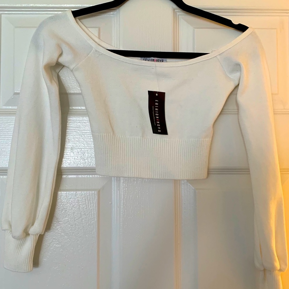2*10 White Cropped Sweater